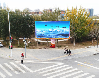 子长户外大屏广告投放要点。